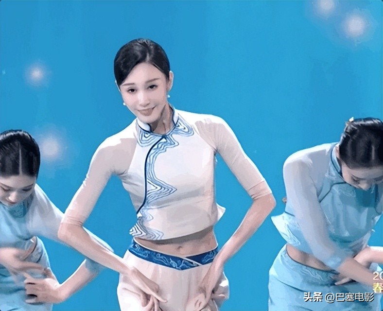 兔年春晚撒贝宁节目,春晚撒贝宁高跟鞋