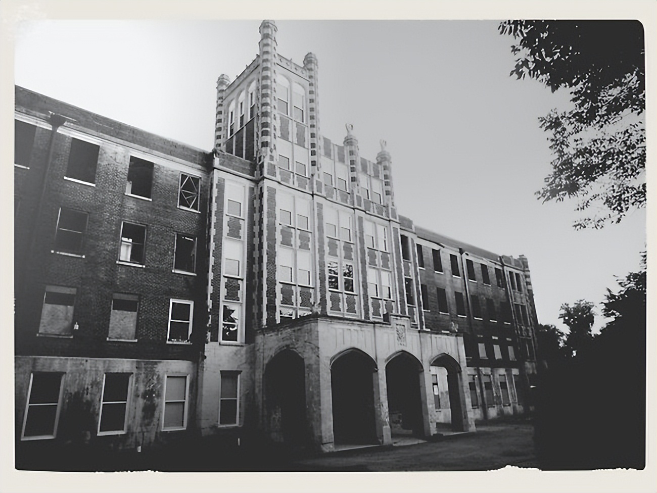 世界十大闹鬼最凶的地方是哪里,世界七大鬼异禁地