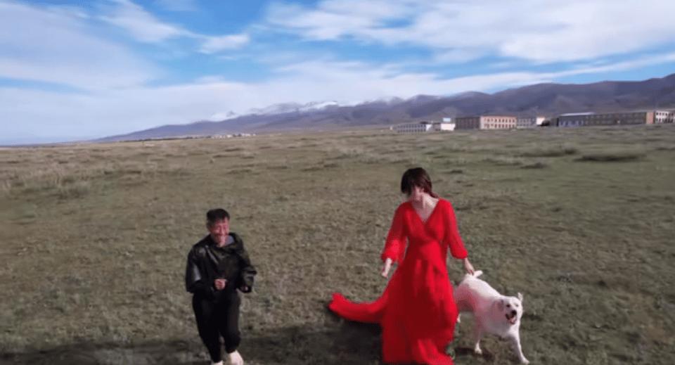 河南老汉捡双性弃婴现状真相,河南50岁老头养大弃婴