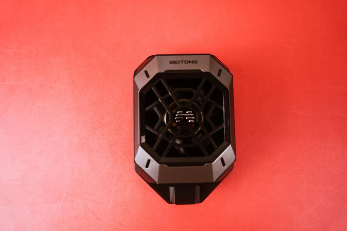 手游散热器哪款好,降温神器散热器手机