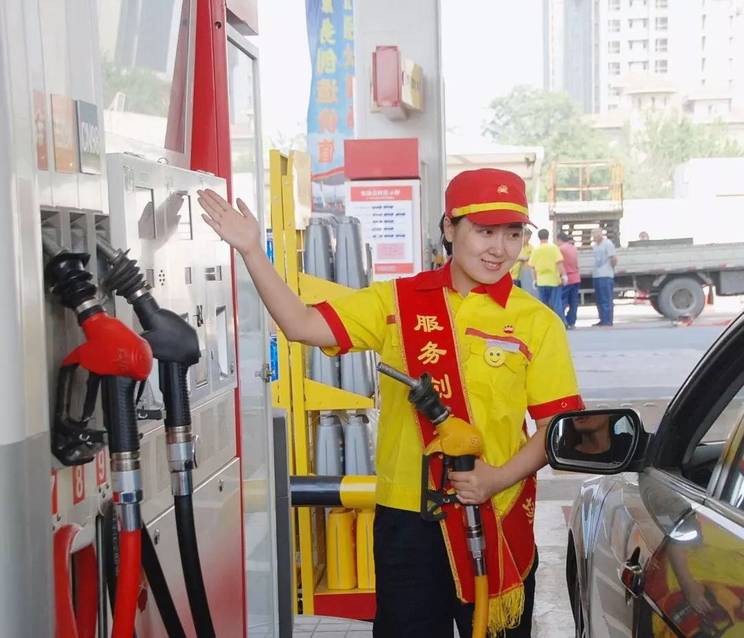车辆加油注意事项及方法,车子加油时要注意的事项