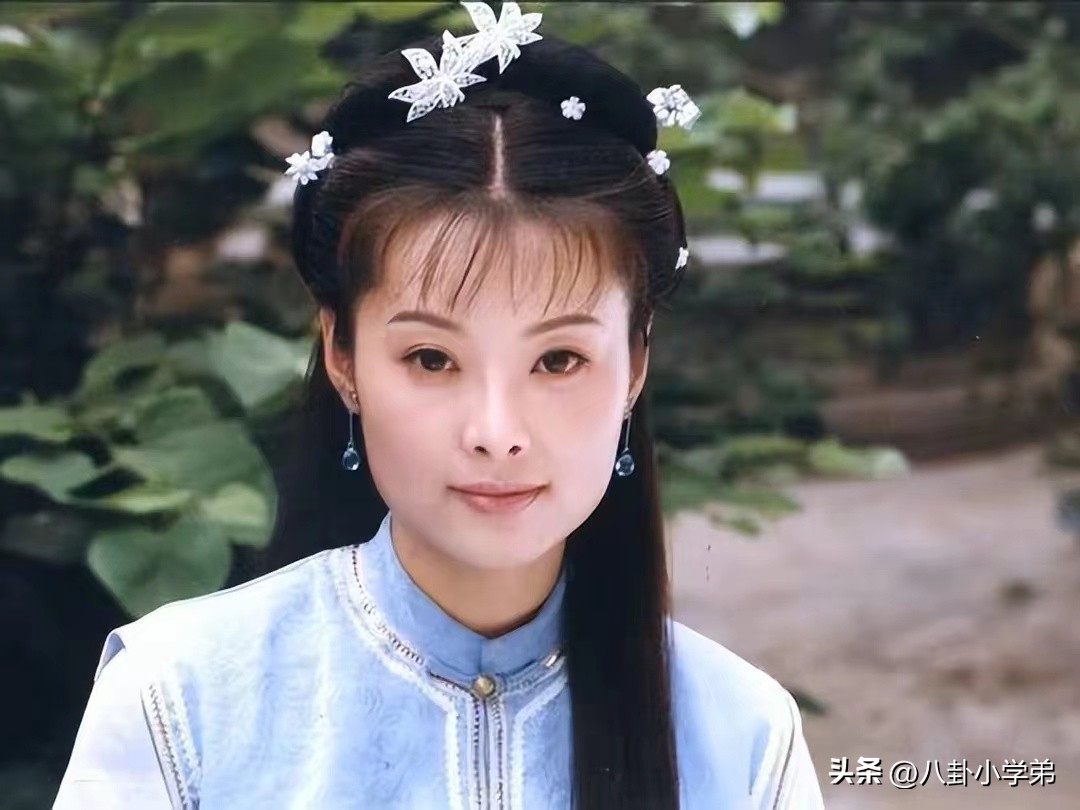 曾经美丽的容颜如今变成了老太太,曾经貌美如花现在变成大妈