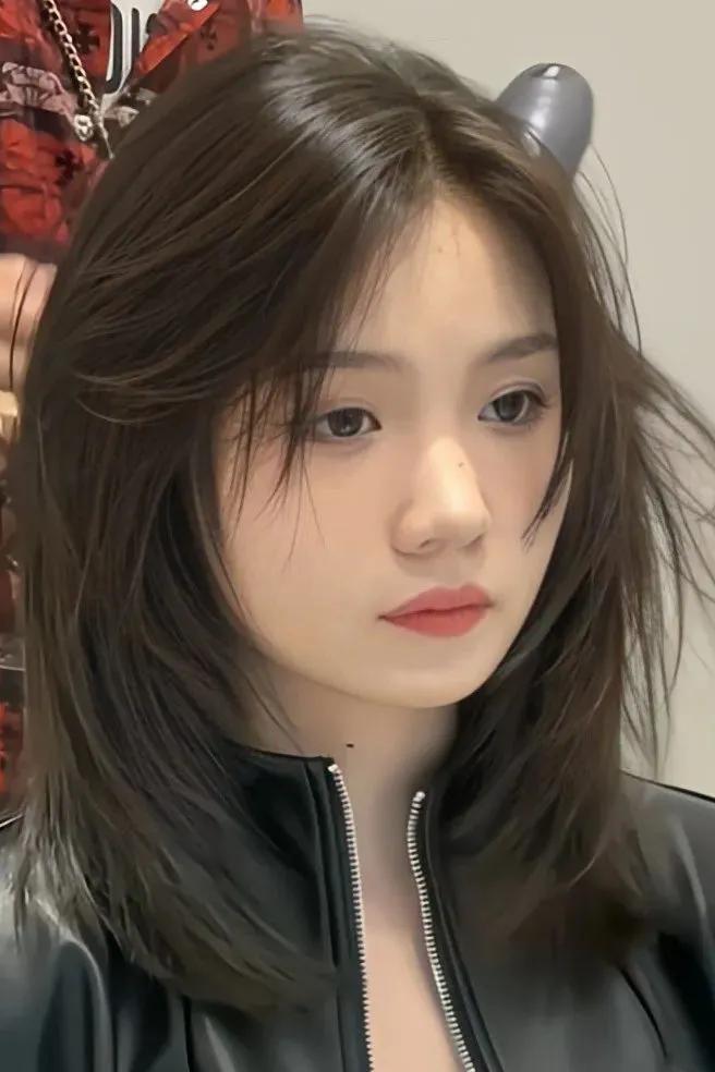 高层次锁骨发长出来好看吗,好看的高层次锁骨发