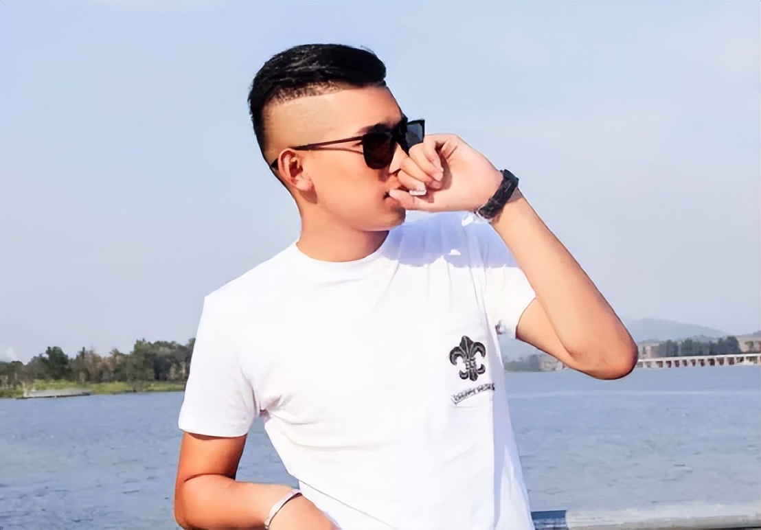 犀利哥流浪汉程国荣,从抗洪英雄变成最帅流浪汉结局