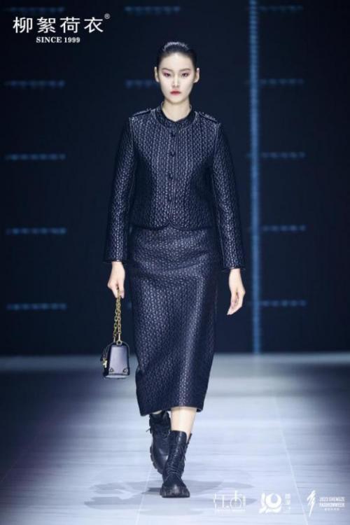 2023年新款时尚女装盐系气质,盛泽时尚女装