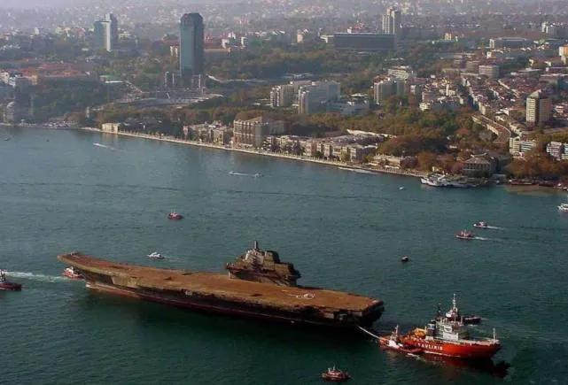 山东汉子在机场喝酒,山东汉子喝酒的视频