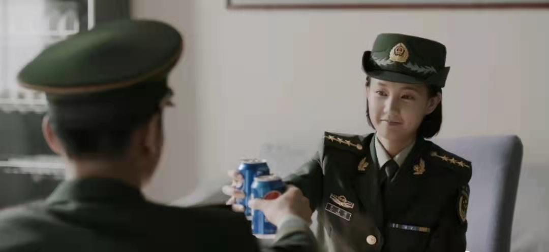 特战荣耀燕破岳和刘招弟什么关系,特战荣耀燕破岳被俘虏谁救了他