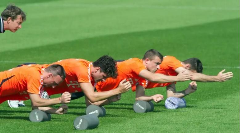 拜仁体能训练,拜仁慕尼黑俱乐部球员训练