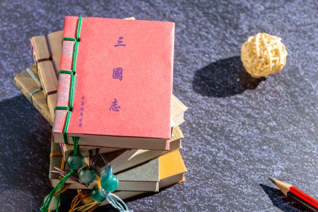 家谱是家族的史书,家谱和族谱有什么区别