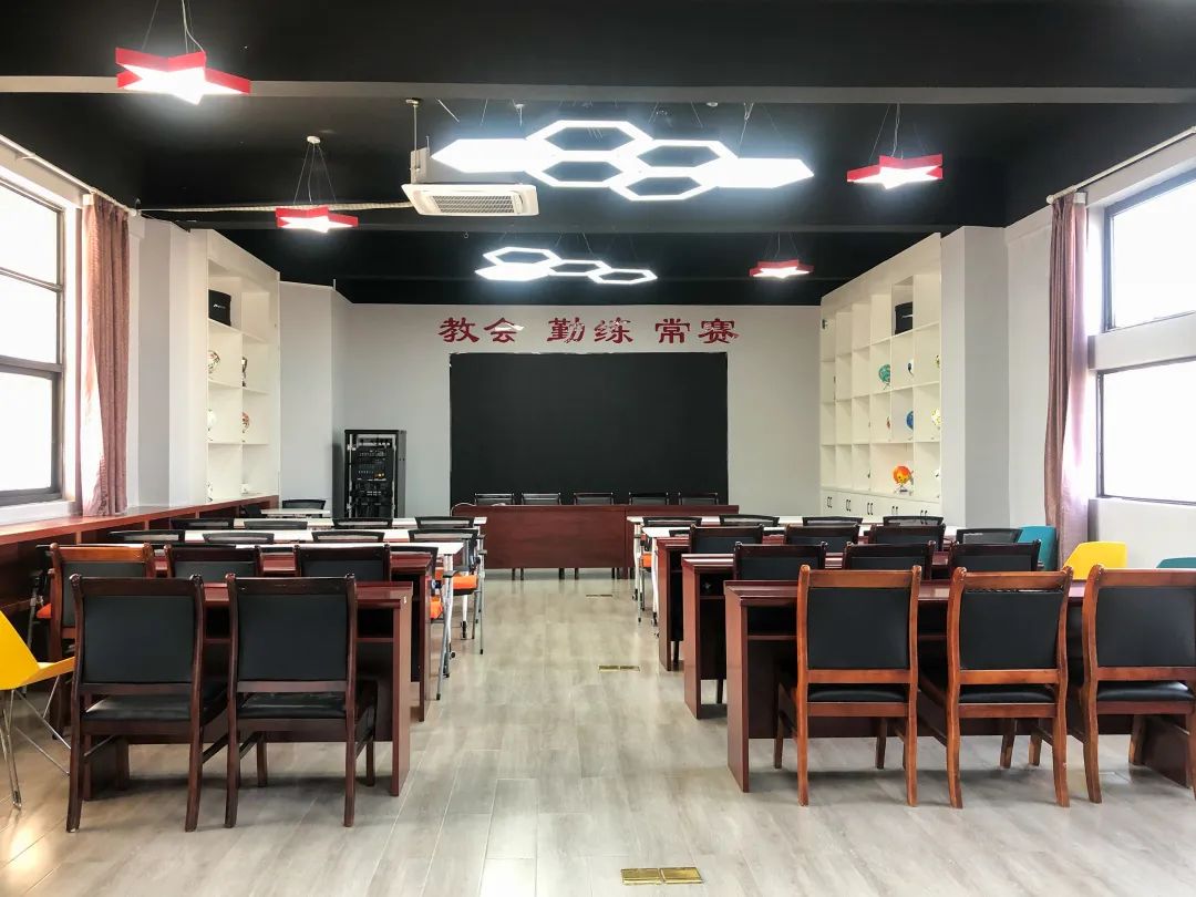 派迪茵体育用品有限公司,派迪茵足球比赛