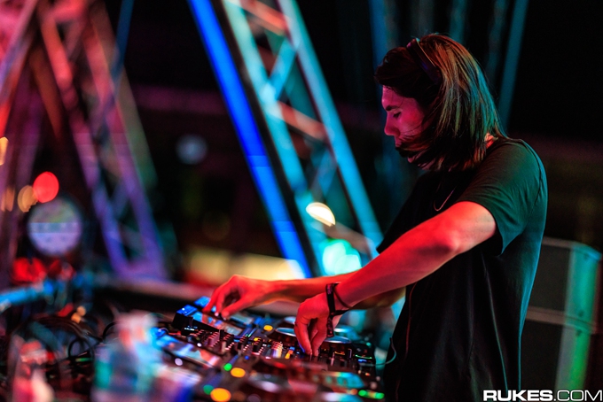 学dj打碟学历要求高不高,学dj打碟需要颜值身高