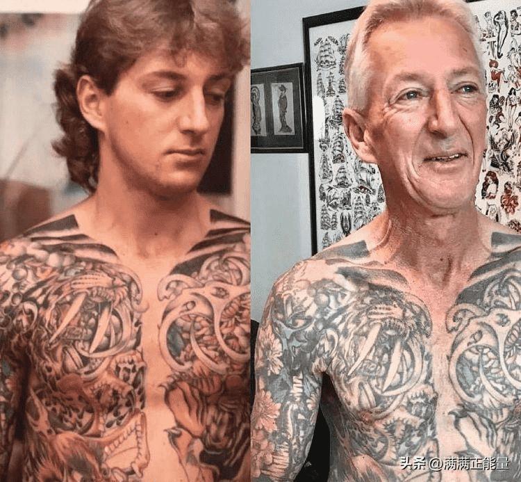 侵华日军老照片：女子自愿脱衣服让日本人拍摄，被拍下大尺度照片