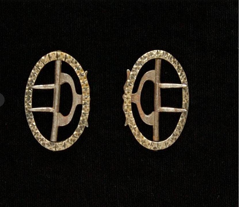 王公贵族的鞋扣，脚上也可以炫富