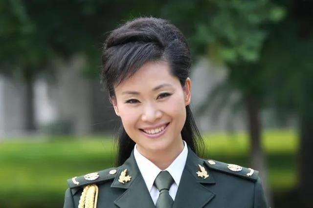 于文华与李凡差几岁,于文华和李凡怎么分开