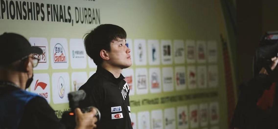 张本智和赛后遗憾哭泣,张本智和赛后采访哭了视频