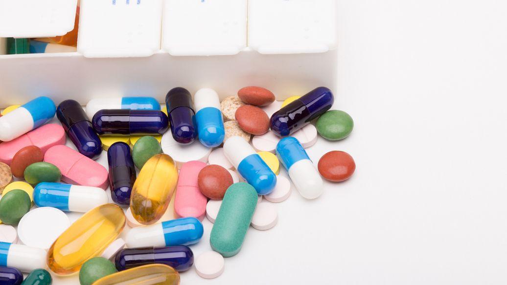 女大学生把30厘米“兔兔管”插入体内：上瘾*行为性**，害了多少人？