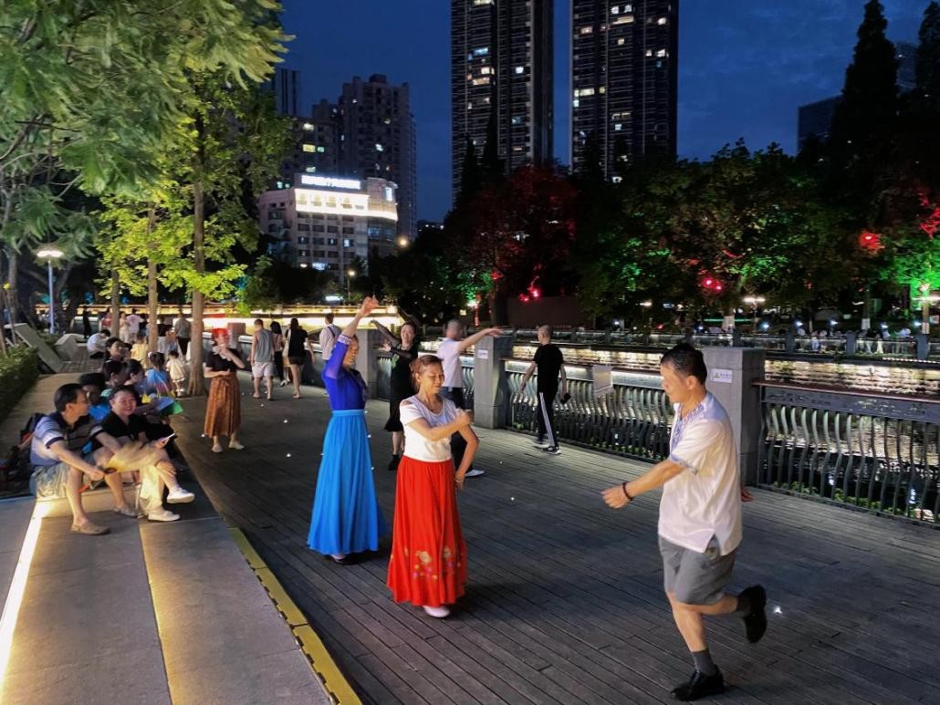 耍嗨了！成都这里夜色正好，夜经济持续升温～