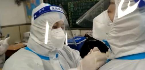 学雷锋做龙的传人,学雷锋精神做雷锋传人内容