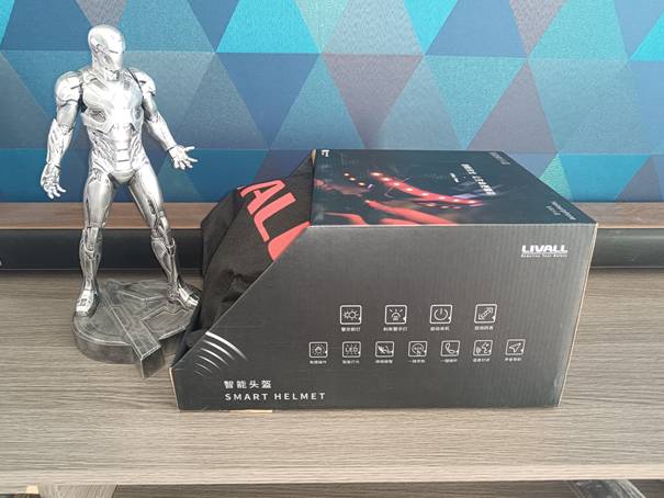 智能头盔helmet,crosshelmet智能头盔评测