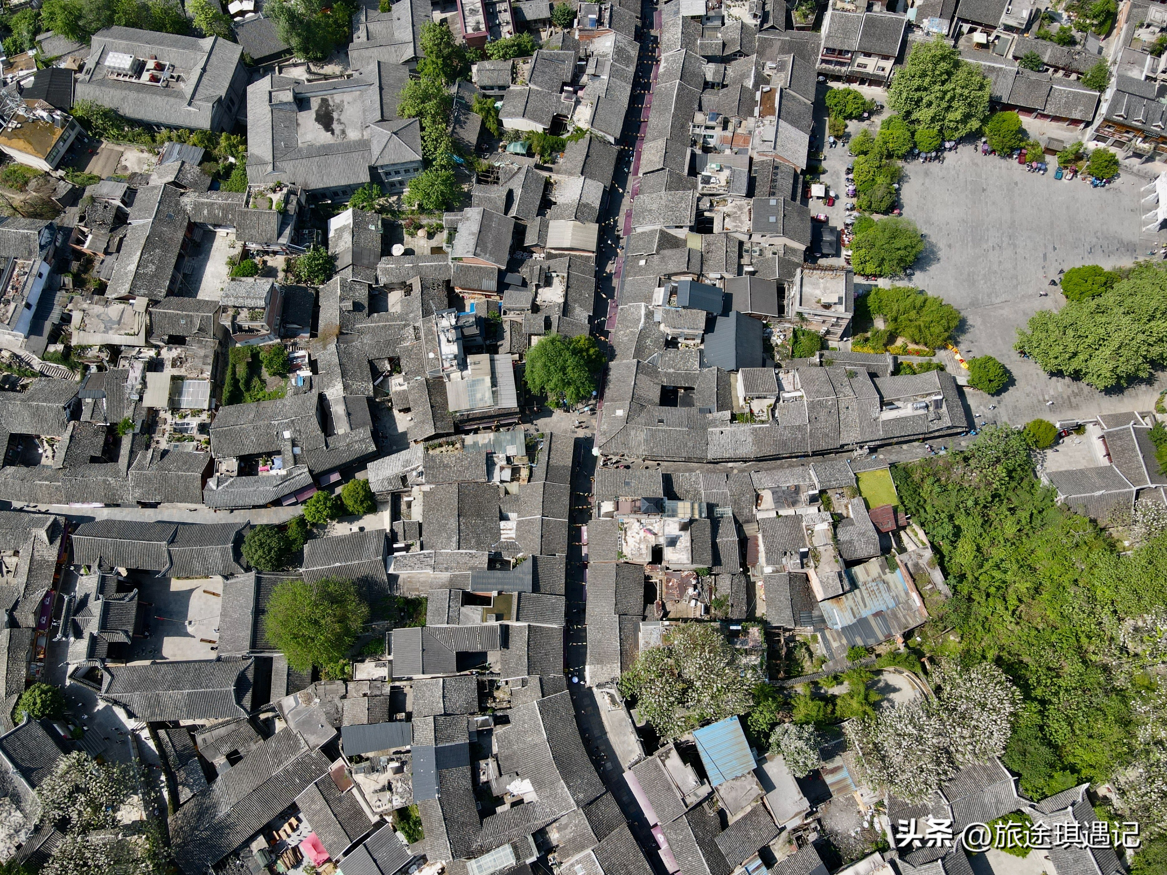 贵阳市5a级景区青岩古镇水果捞,青岩古镇附近的布依古寨