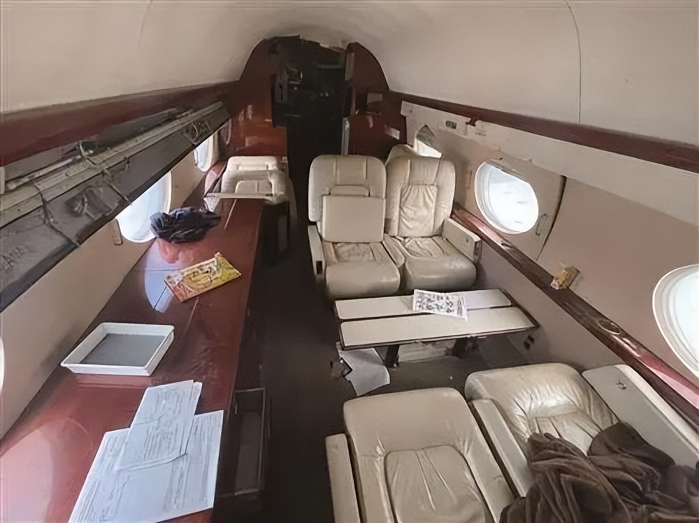 别人家的大学，浙江一高校给学生买飞机当教具，用于实践教学