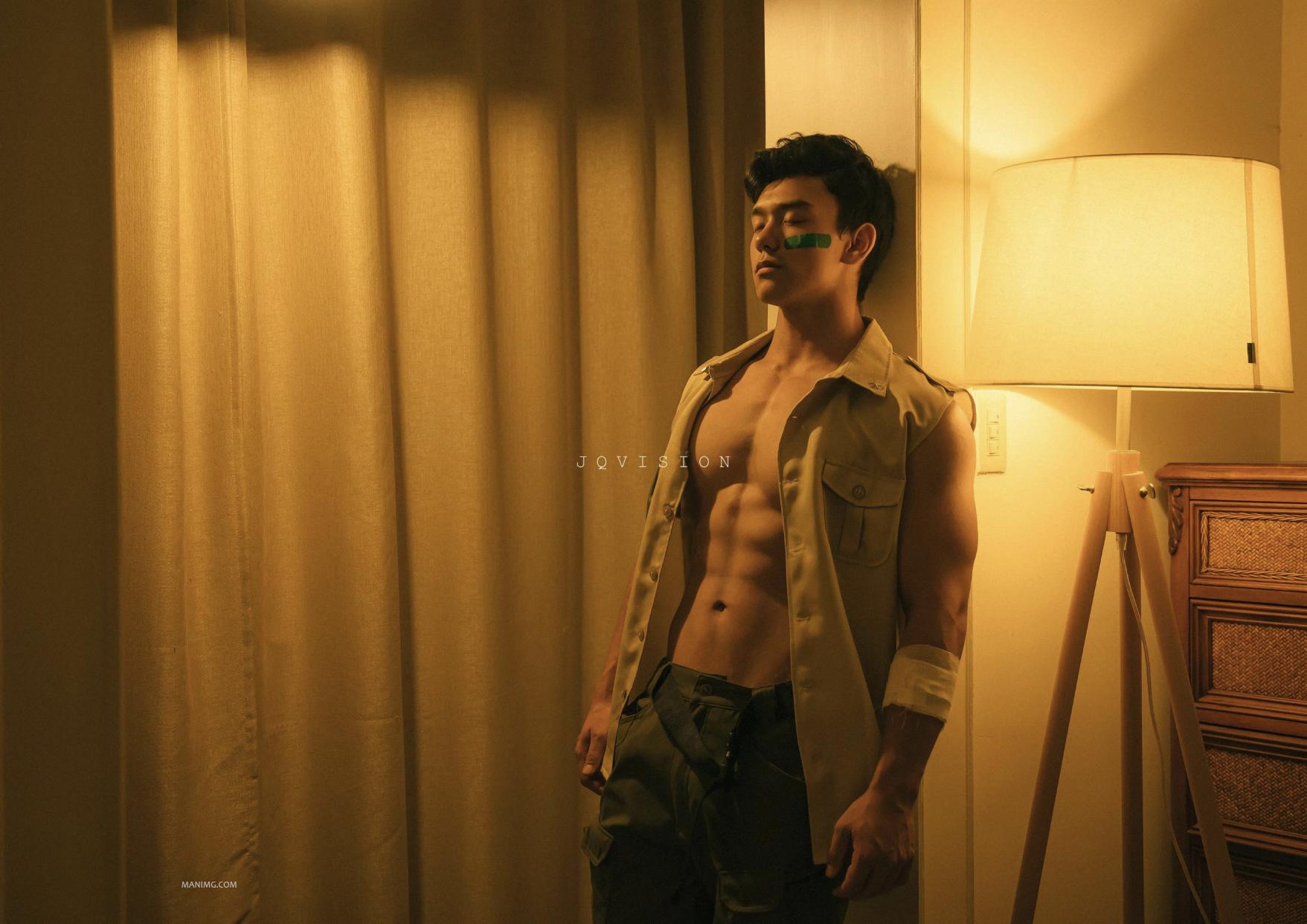 小励律曾浩然:肉球变型男