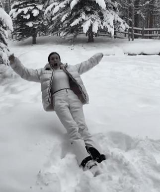 卡戴珊家新年照,卡戴珊一家综艺拍摄手法