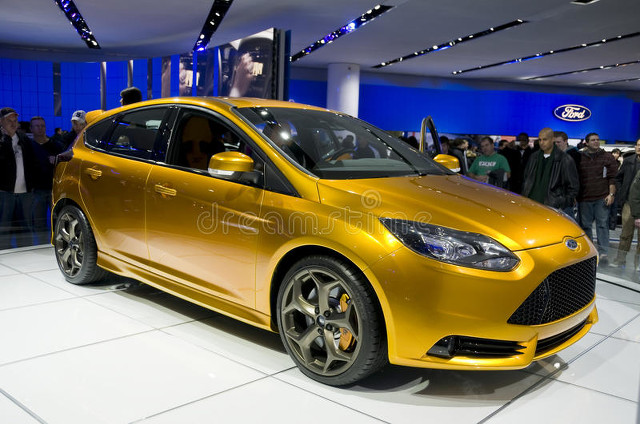 15万左右选家轿这三款性价比超高,顶配不到10万元4款轿车性价比超高