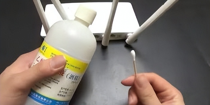 路由器上贴创可贴怎么贴,路由器上贴创可贴有用吗