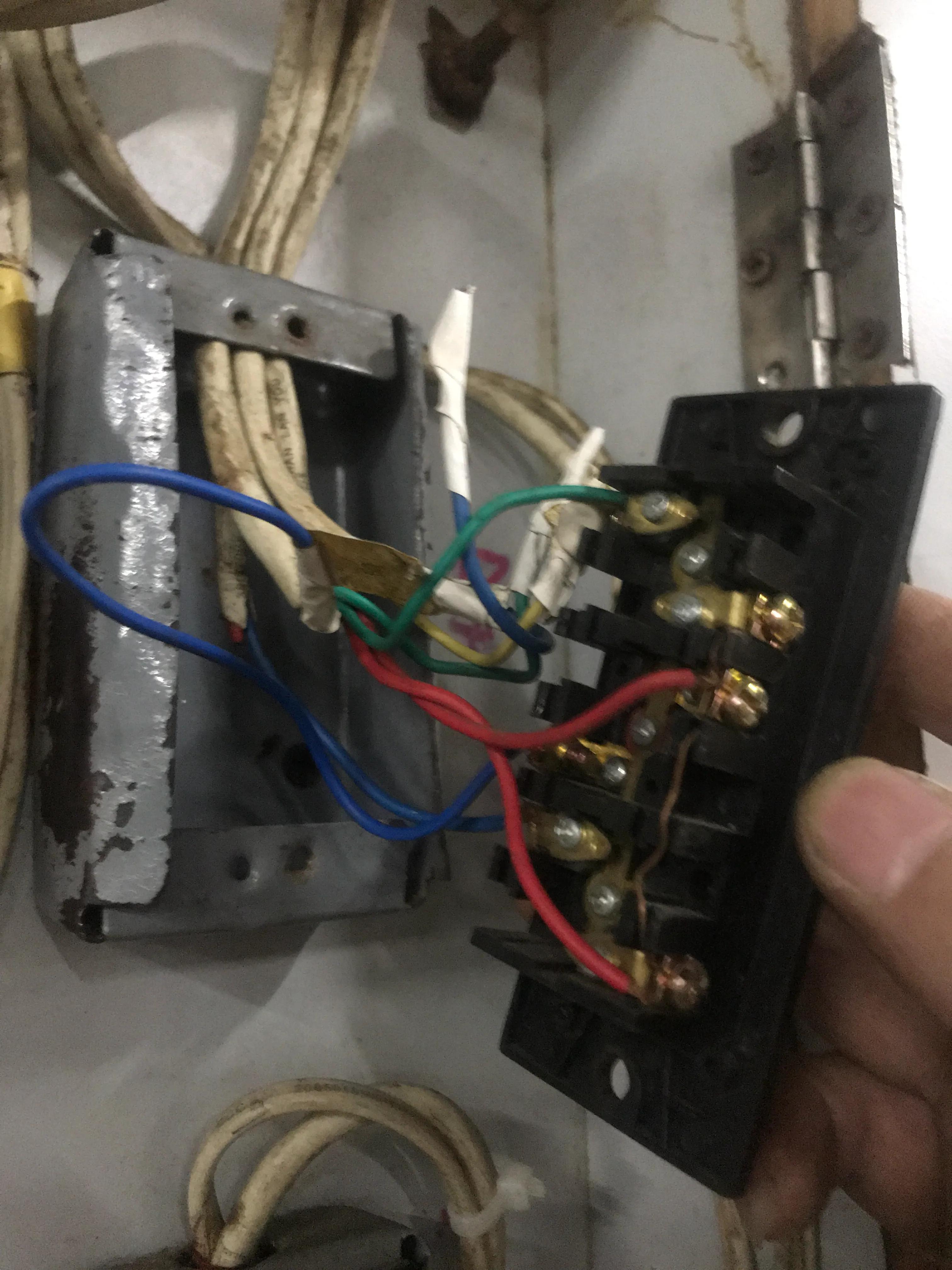 卷帘门按钮线路怎么预埋,更换卷帘门遥控器8孔线路