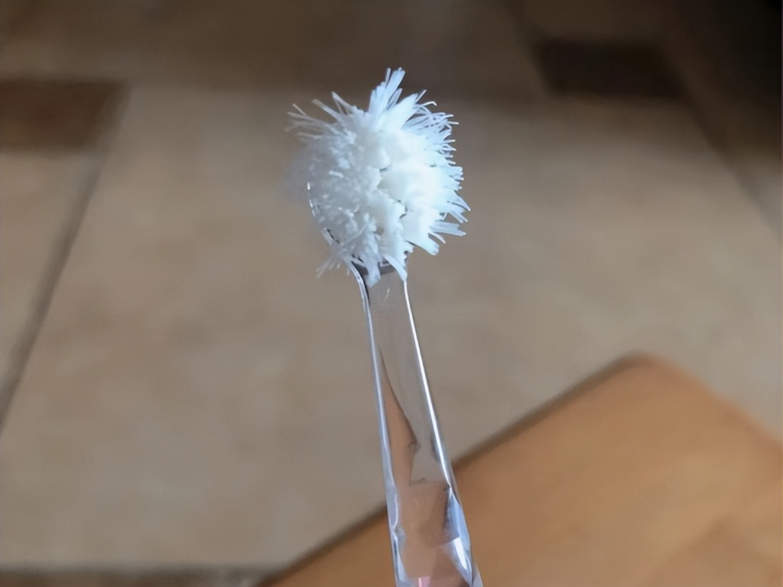 儿童电动牙刷含氟刷丝安全吗,儿童电动牙刷容不容易坏