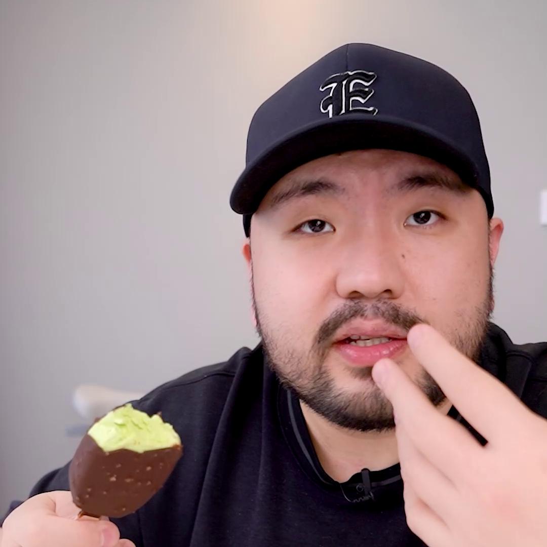 最近这些做巧克力的都开始出冰淇淋了吗！#冰淇淋