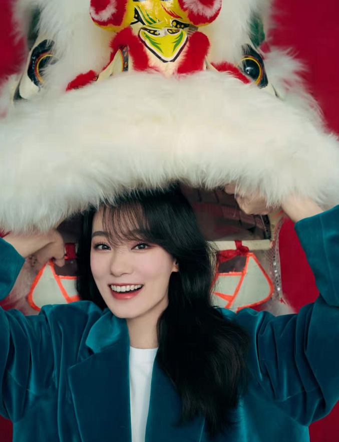 张小斐春晚大衣穿搭合集,张小斐大衣粉色春晚