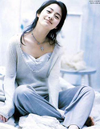 金泰熙为什么这么像20岁,金泰熙年轻时的颜值巅峰