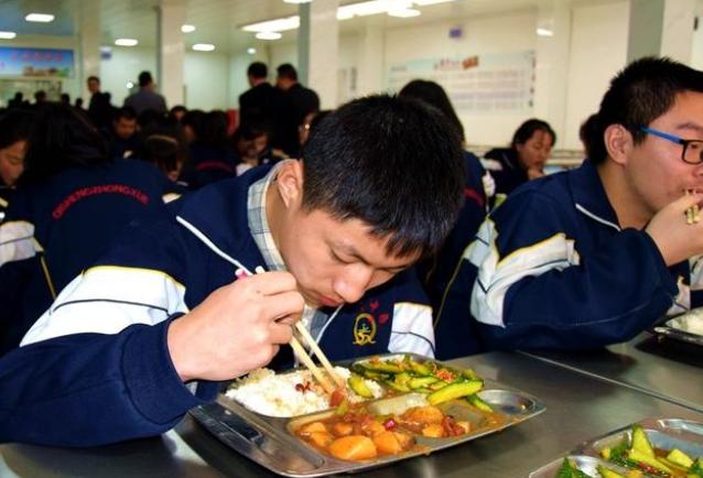 男孩子几岁发育才能长高,男孩子发育到几岁才能长高