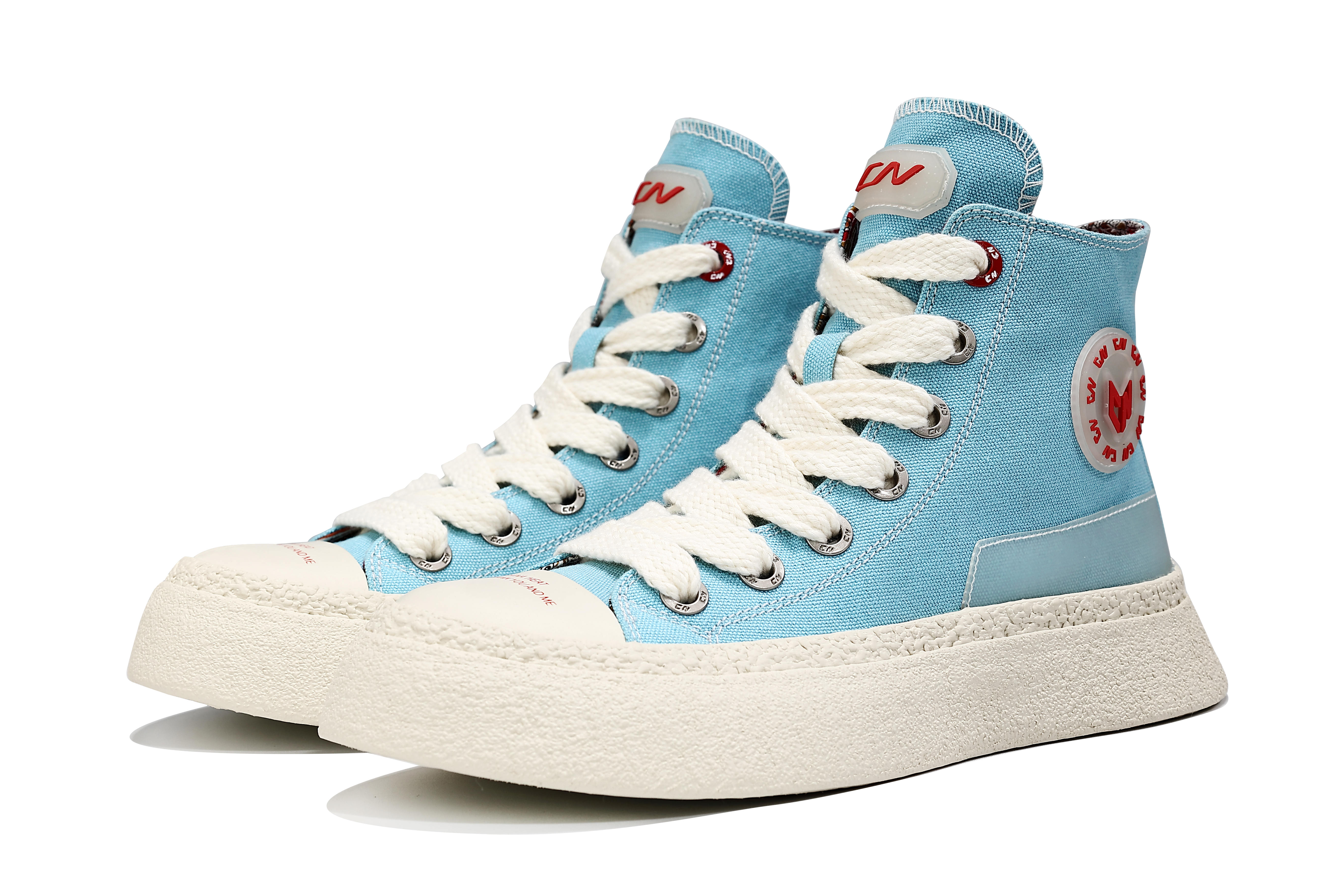 今年夏天一定要买的红色帆布鞋,现在最值得入手的帆布鞋