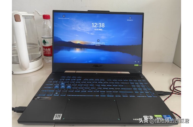 大学生买平板好还是笔记本好,大学适合买笔记本电脑还是平板