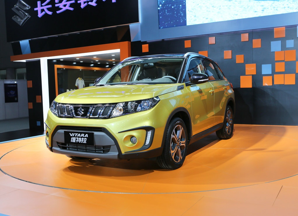 最新款铃木维特拉车长约4.4米,铃木维特拉1.4t四驱旗舰版测评