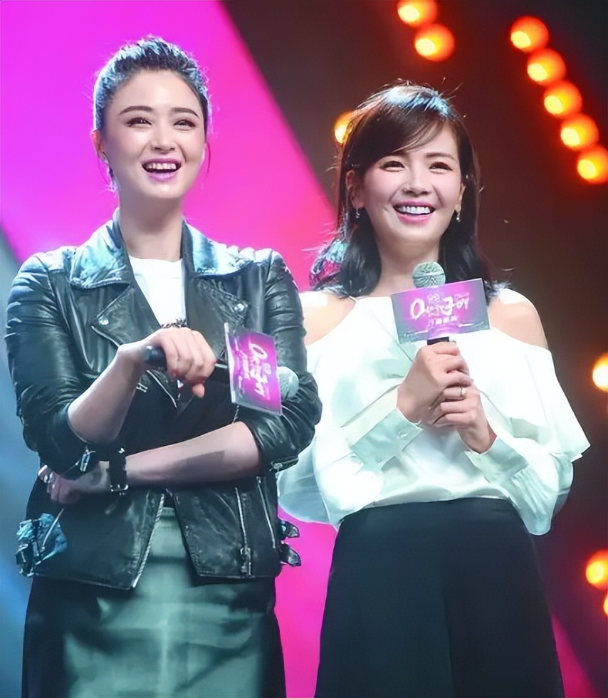 好闺蜜在背后捅刀子,好闺蜜背后捅你一刀