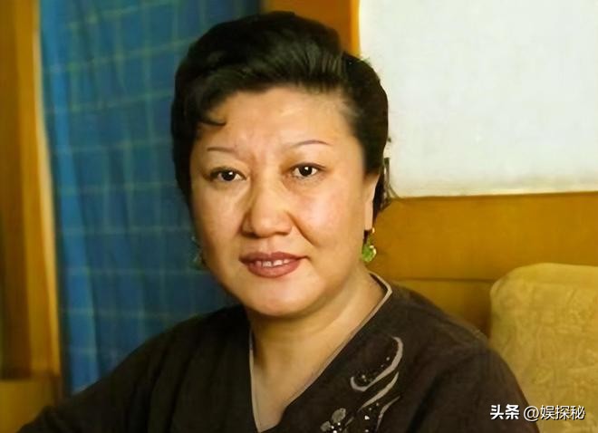 何庆魁的字画值钱吗,李甲忠和何庆魁谁的字画值钱