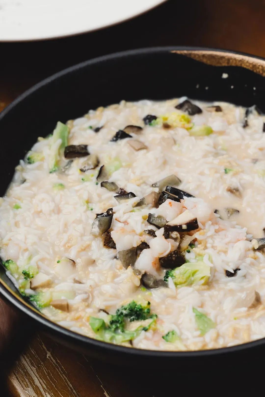 承包你一天的吃喝玩乐，酸菜鱼，烧烤，电竞...全都有