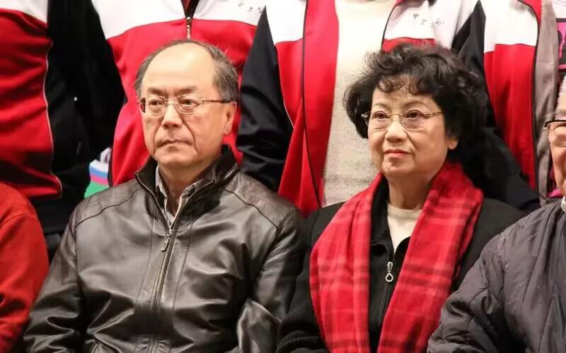 李维康和耿其昌爱情,李维康耿其昌的夫妻相处之道