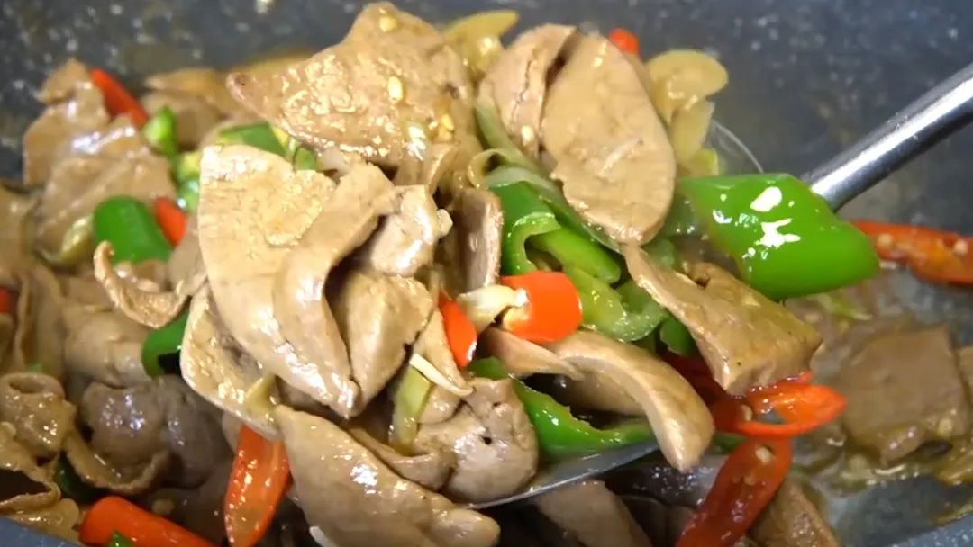 铁被称为造血元素！中老年：多吃这3种高铁菜，腿脚有劲气色好