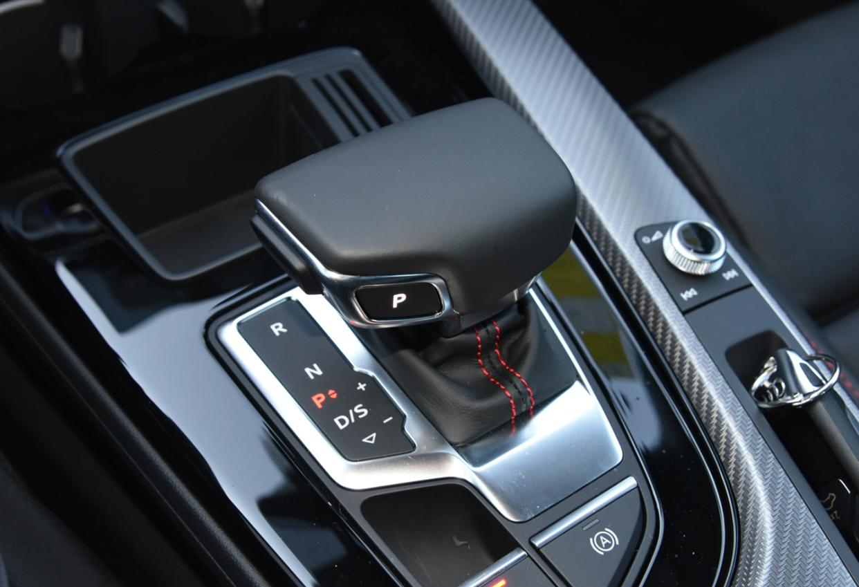 奥迪a6与a4驾驶感受区别,奥迪a4l45quattro驾驶感受