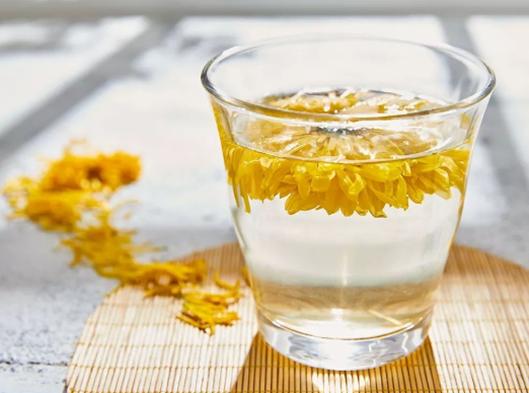 茶叶能存放几年还能喝吗,存放了几年的茶叶还能喝吗