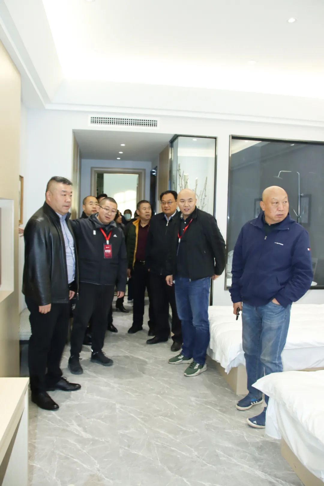 灞辫タ濂囩編姗辨煖,灞辫タ濂囩編鍘ㄦ煖绉戞妧鏈夐檺鍏徃