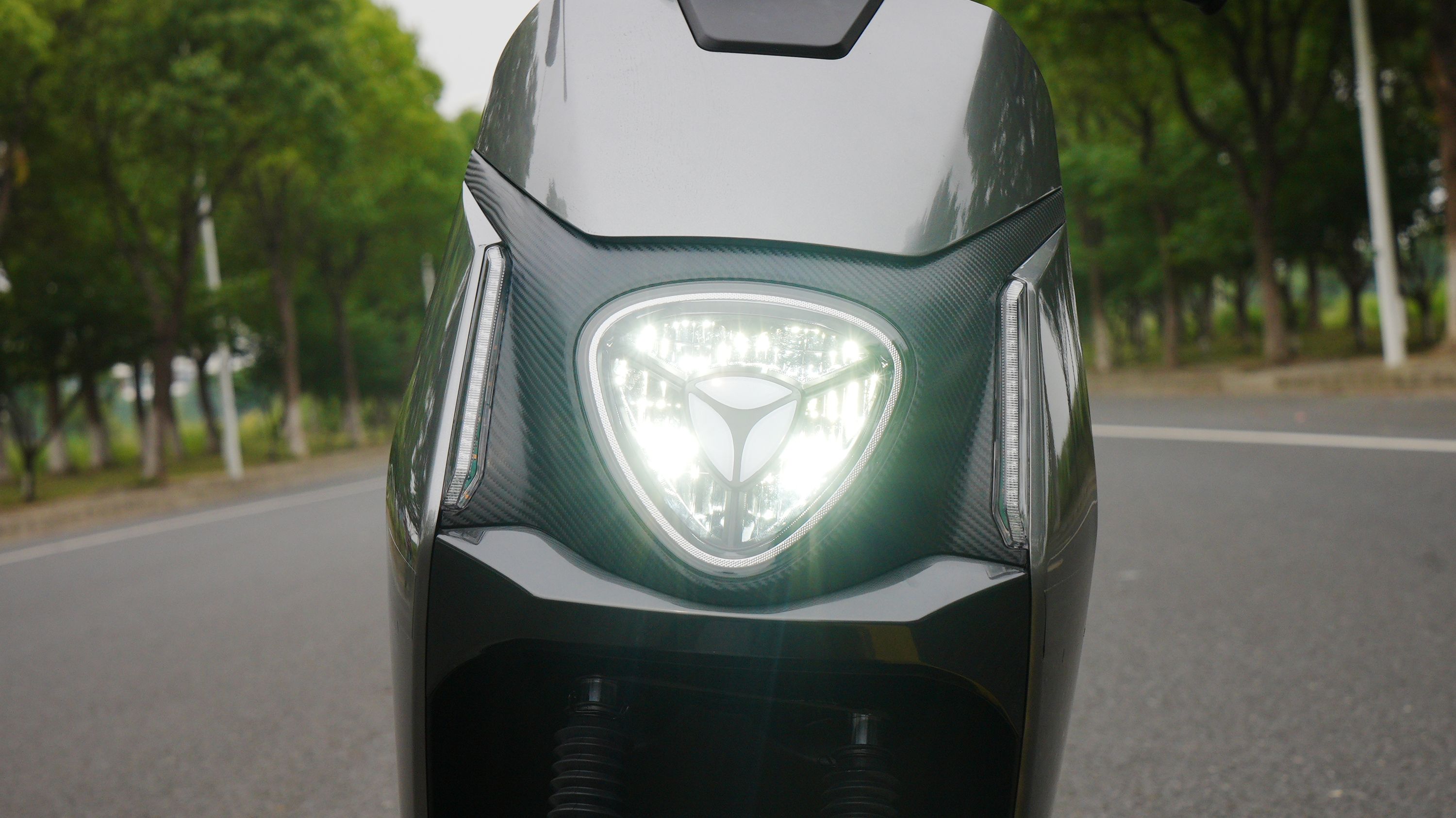 电动车座椅买哪种好,猛马电动车怎么选