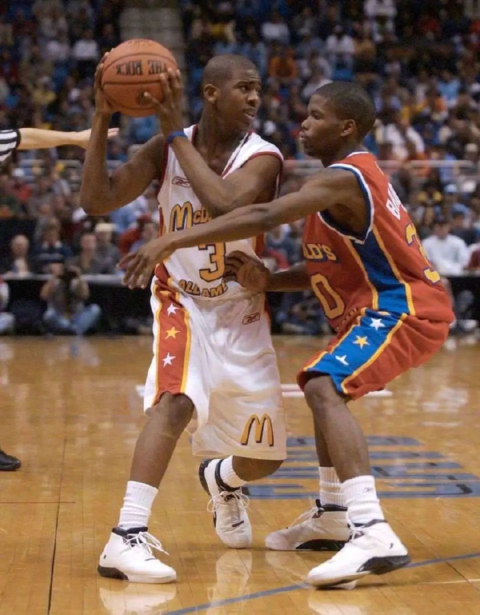 艾弗森第1双签名鞋实战,盘点艾弗森未复刻的签名鞋