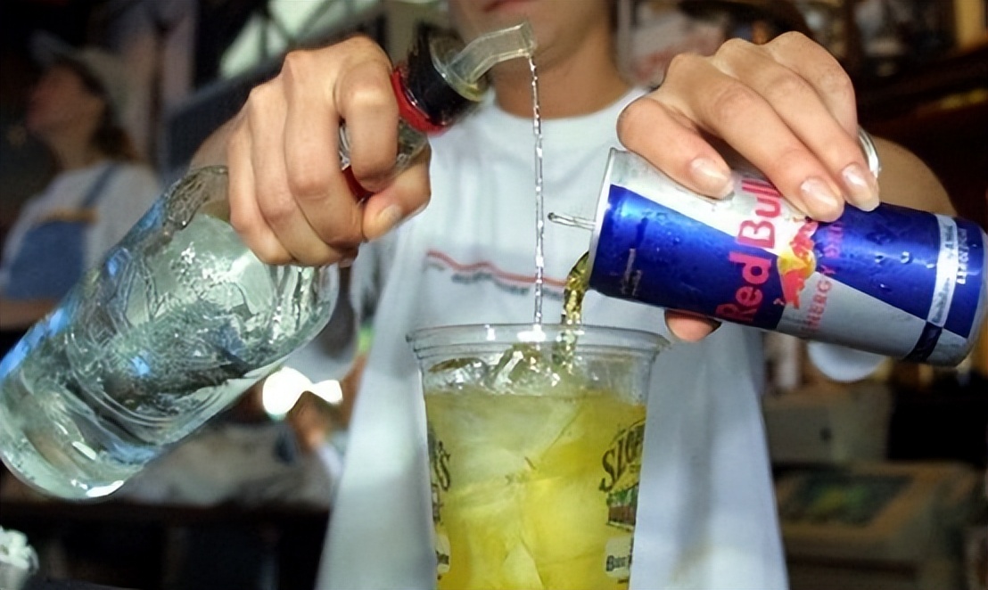 夏天喝酒对人体有什么影响,夏天喝酒的四大忌