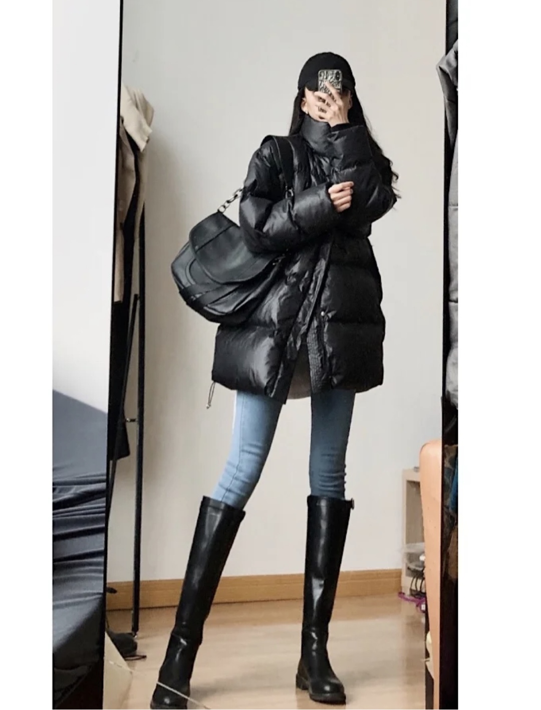 流行的靴子搭配什么衣服图片,中长靴子穿衣搭配图片2020秋冬